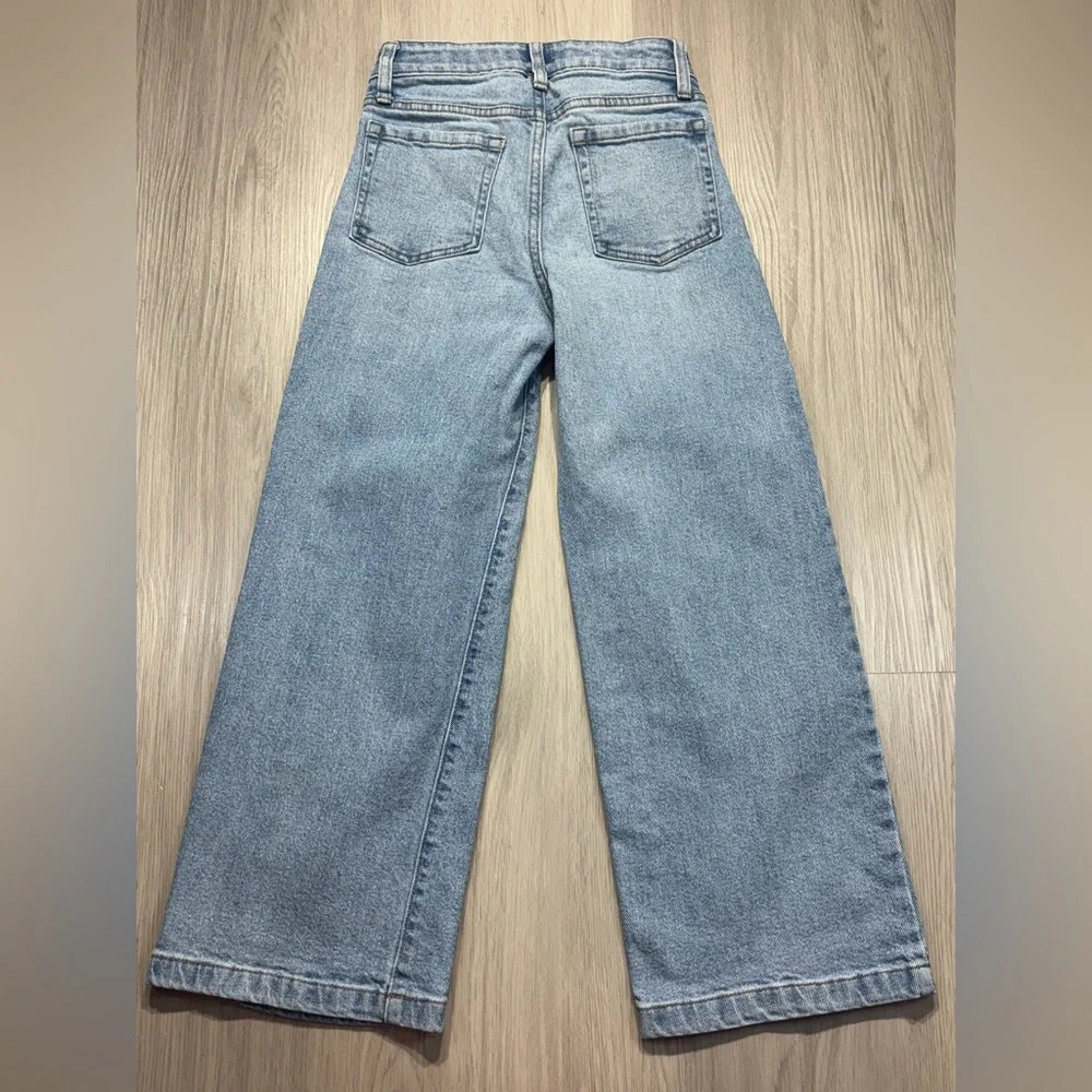 Old‎ Navy/Art Class Kids Blue and Light Blue Embroidered Jeans
